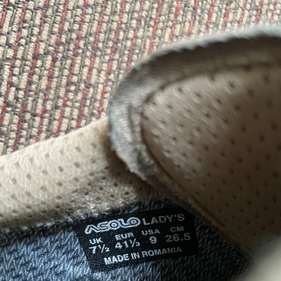 Asolo Hiking Shoes - Picture 4 of 4